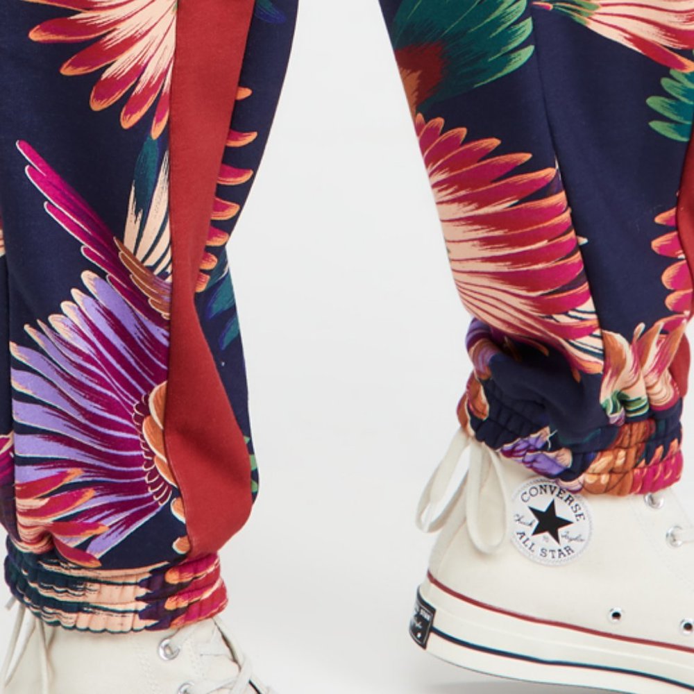 FARM Rio Colorful Toucan Sweatpants - Picture 6 of 15